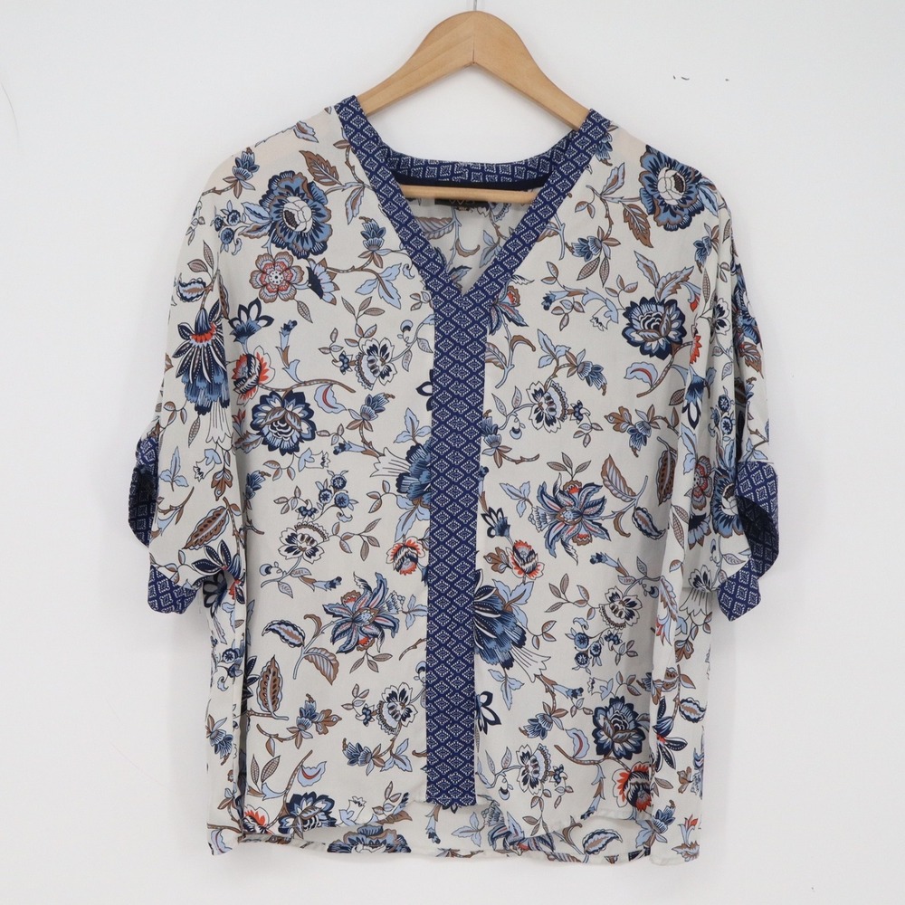 W5 Blouse Womens L 11886 Blue Floral V-Neck Short Sleeve Relaxed Excellent